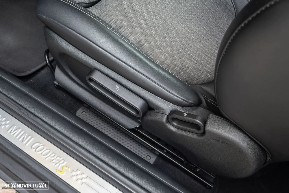 MINI 3 Portas Cooper SE - 8