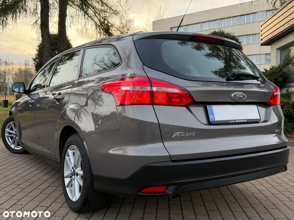 Ford Focus 1.0 EcoBoost Titanium - 31