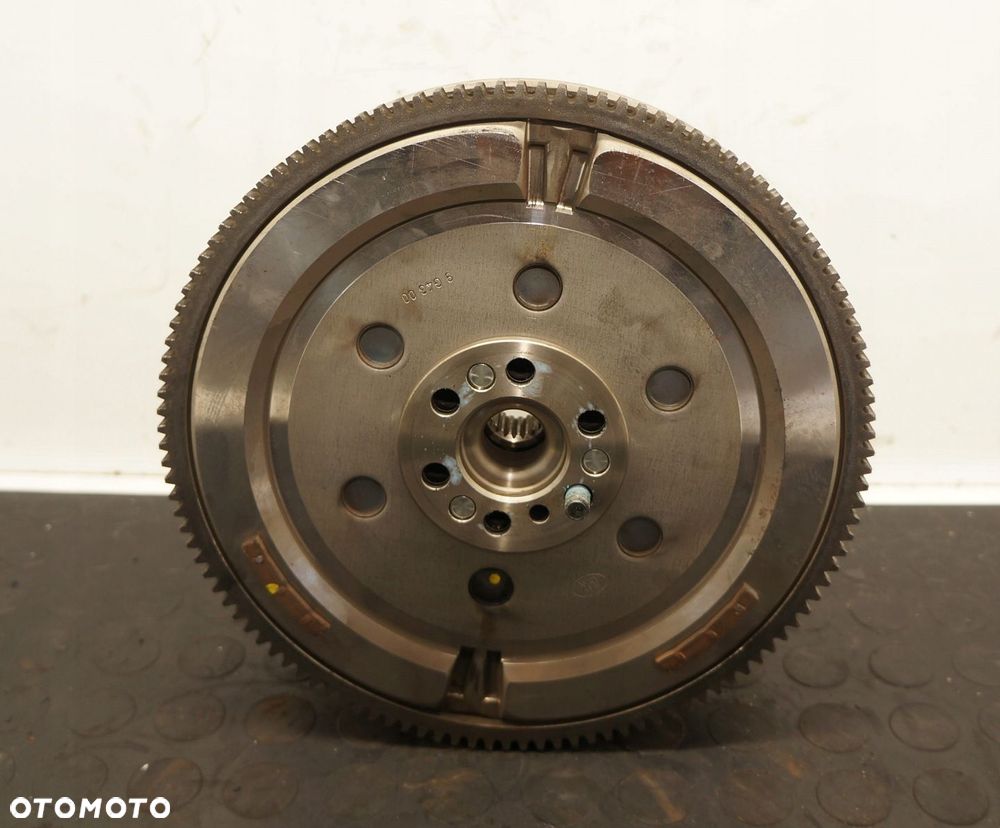 SPRZĘGŁO KOŁO DWUMASOWE FIAT 500 ALFA ROMEO MITO 1.4 T-JET 55217624 - 9