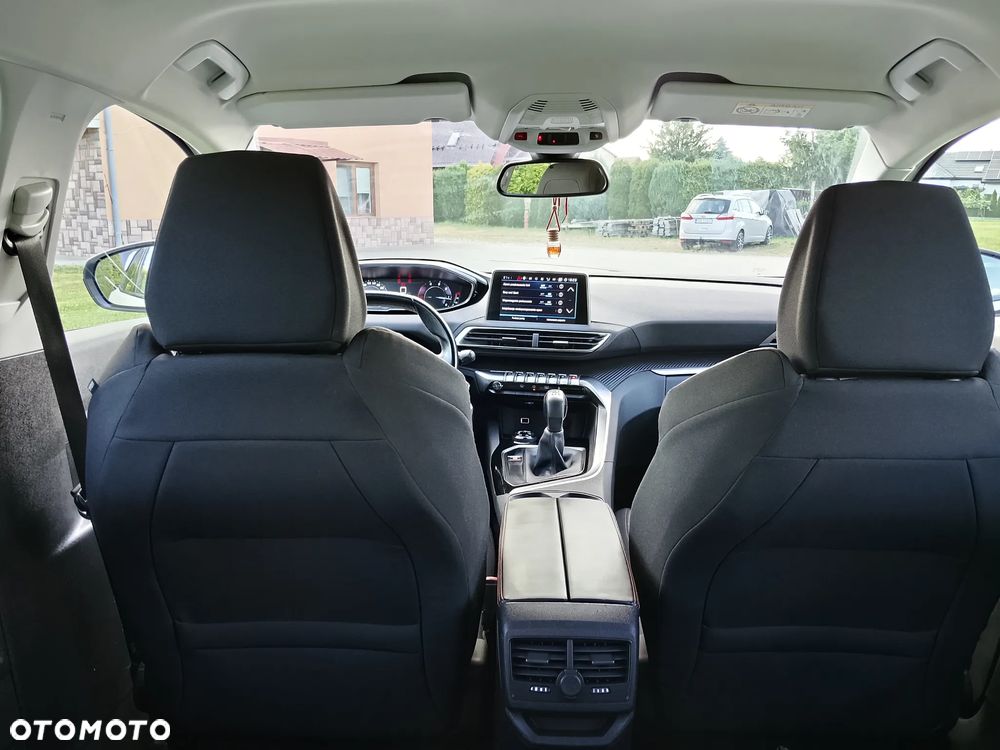 Peugeot 3008 - 18