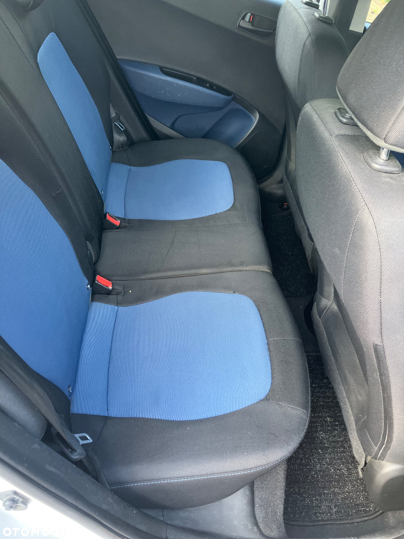 Hyundai i10 1.0 BlueDrive Comfort - 11