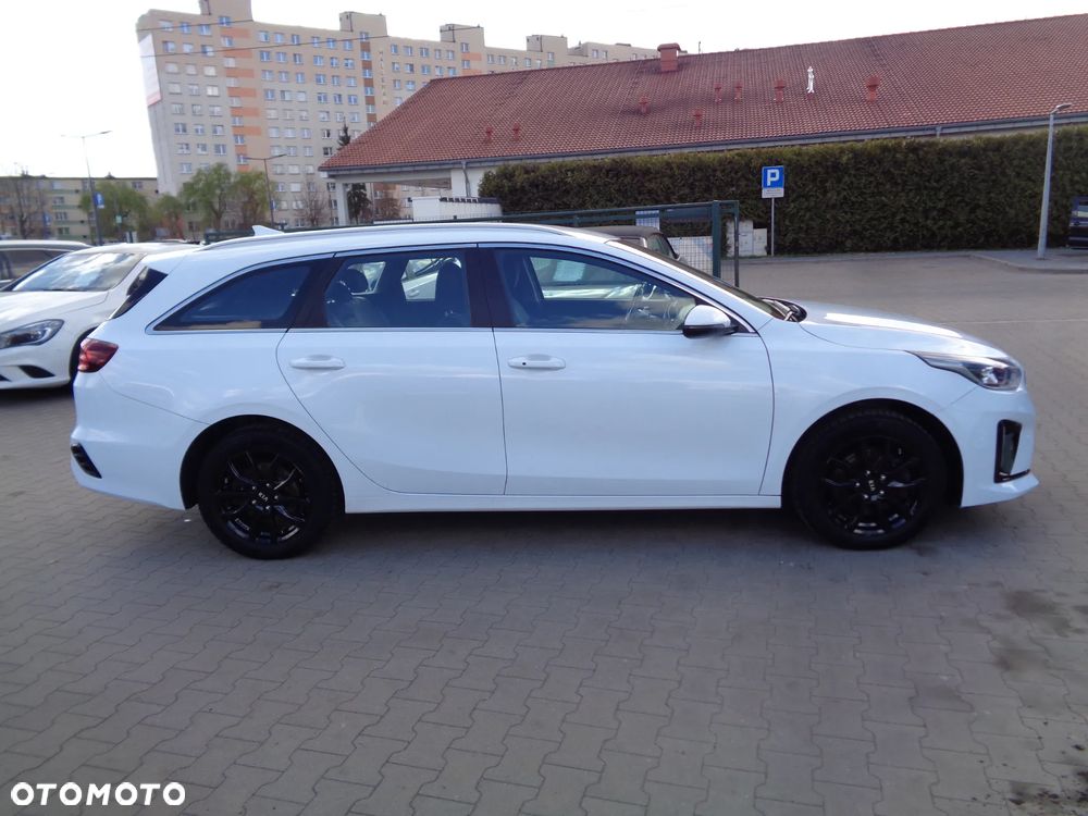 Kia Ceed 1.6 GDI DCT OPF Platinum Edition - 8