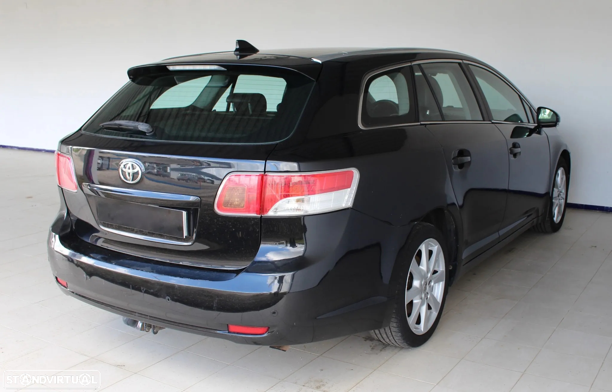 Toyota Avensis SW 2.0 D-4D Sol+GPS - 4