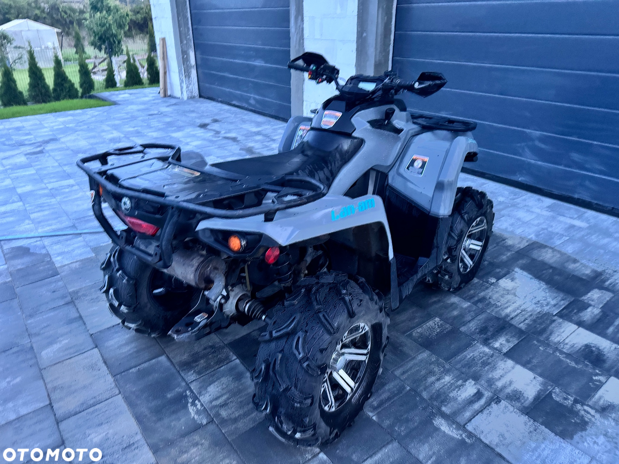 Can-Am Outlander - 9