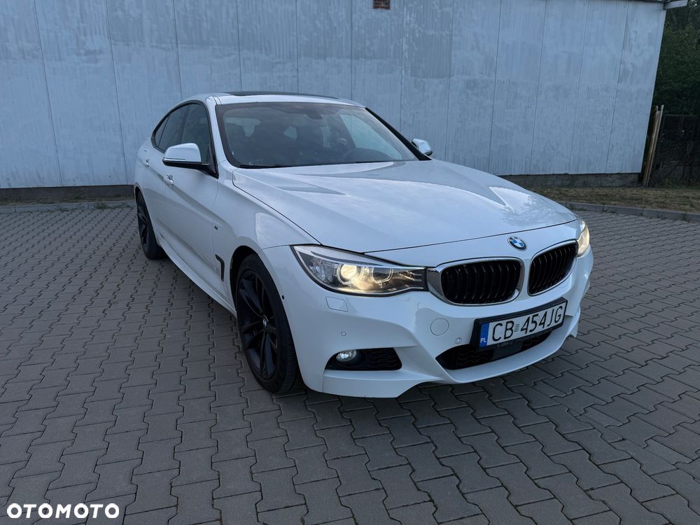 BMW 3GT 328i xDrive M Sport - 3