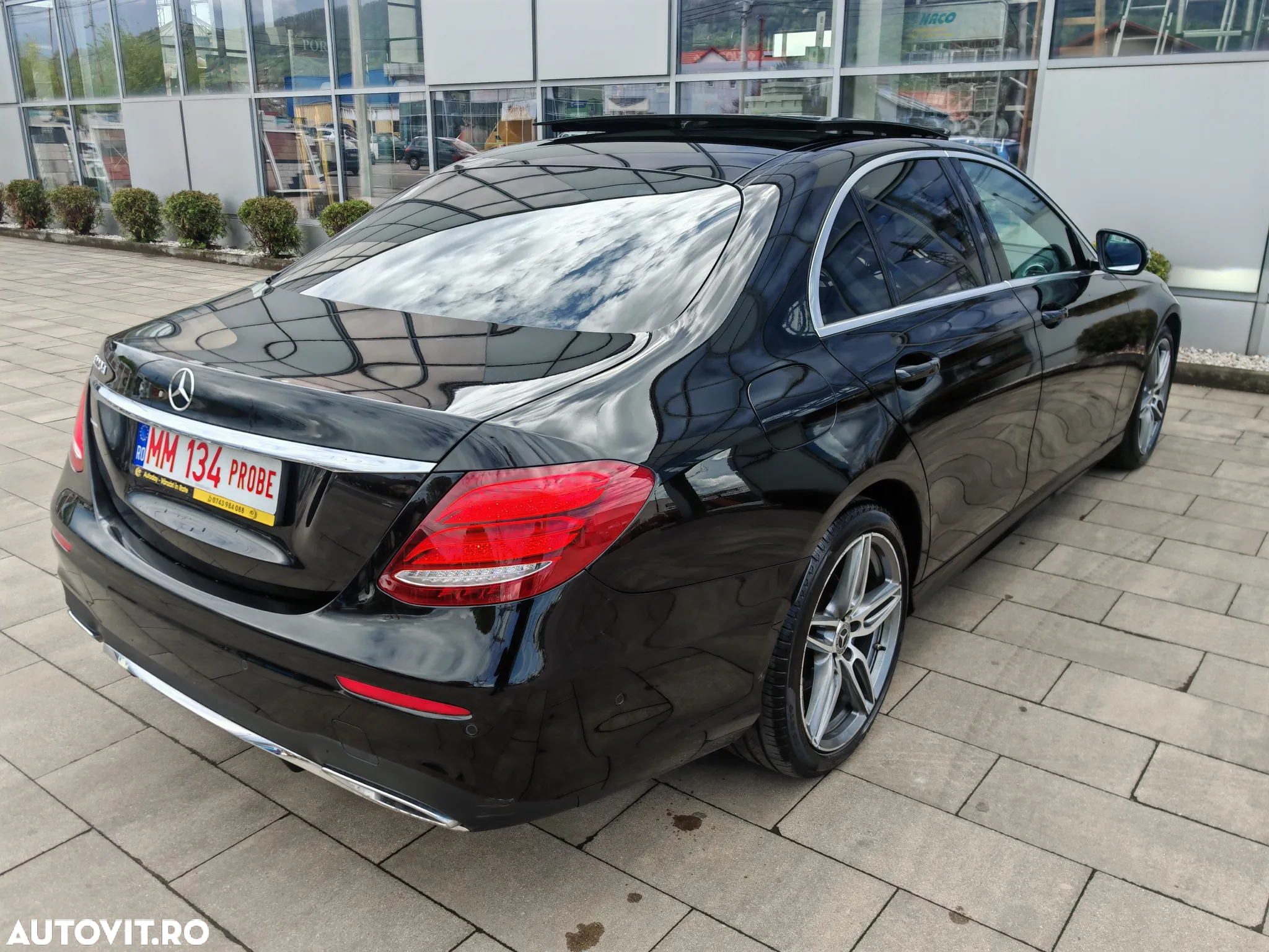 Mercedes-Benz E - 4