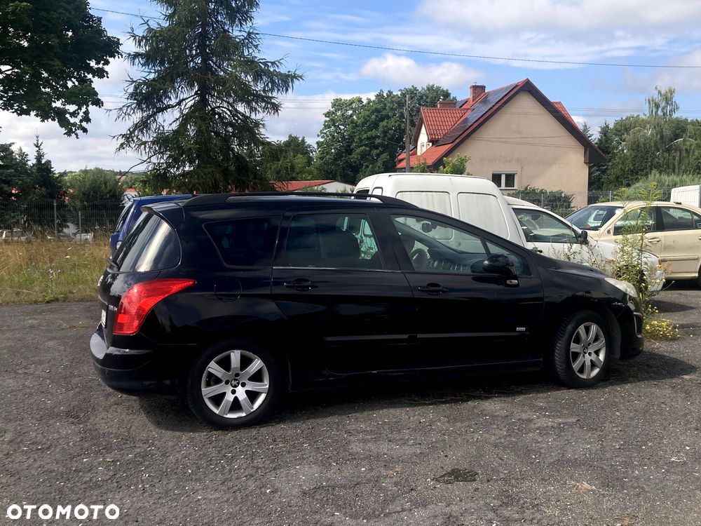 Peugeot 308 - 1