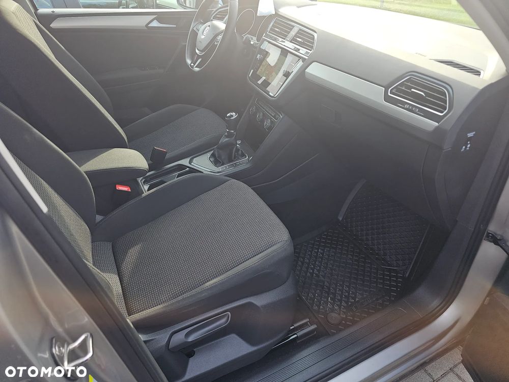 Volkswagen Tiguan 1.5 TSI EVO Comfortline - 9