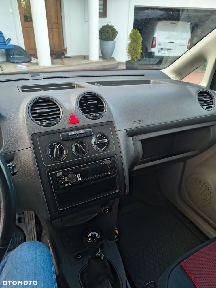 Volkswagen Caddy - 8