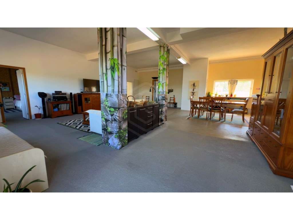 Moradia T2+2 de dois pisos independentes, com muito potencial, pert... - Grande imagem: 5/51