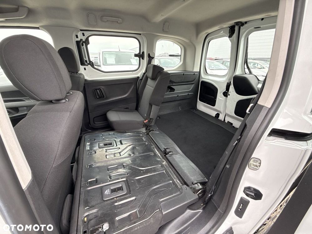 Toyota Proace City Verso 1.5 D-4D Combi - 12