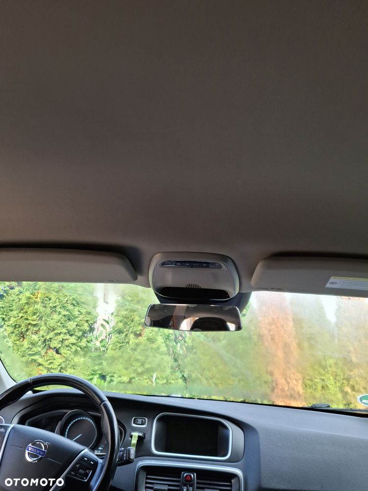Volvo V40 D3 - 19