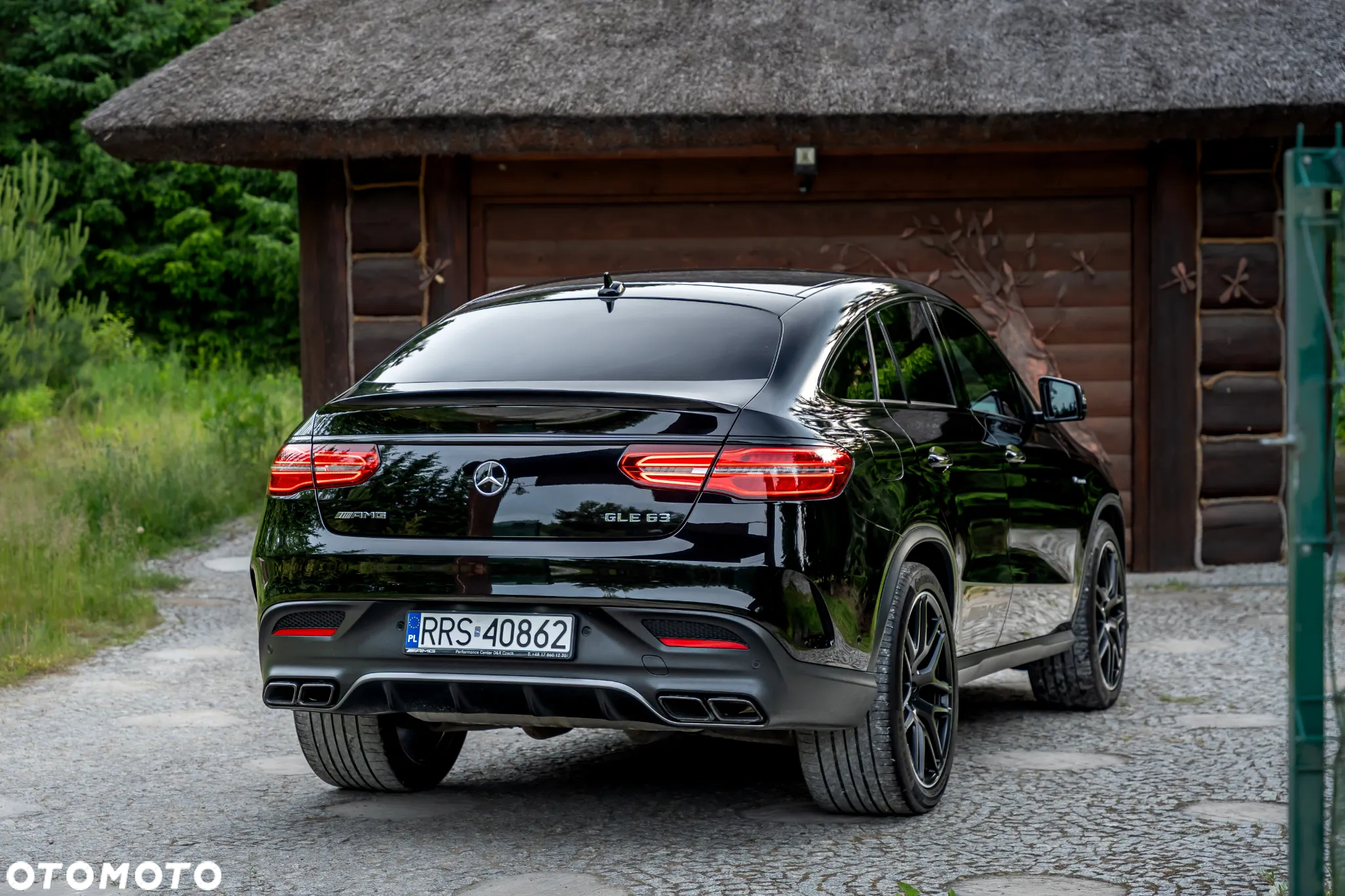 Mercedes-Benz GLE AMG Coupe 63 4-Matic - 13