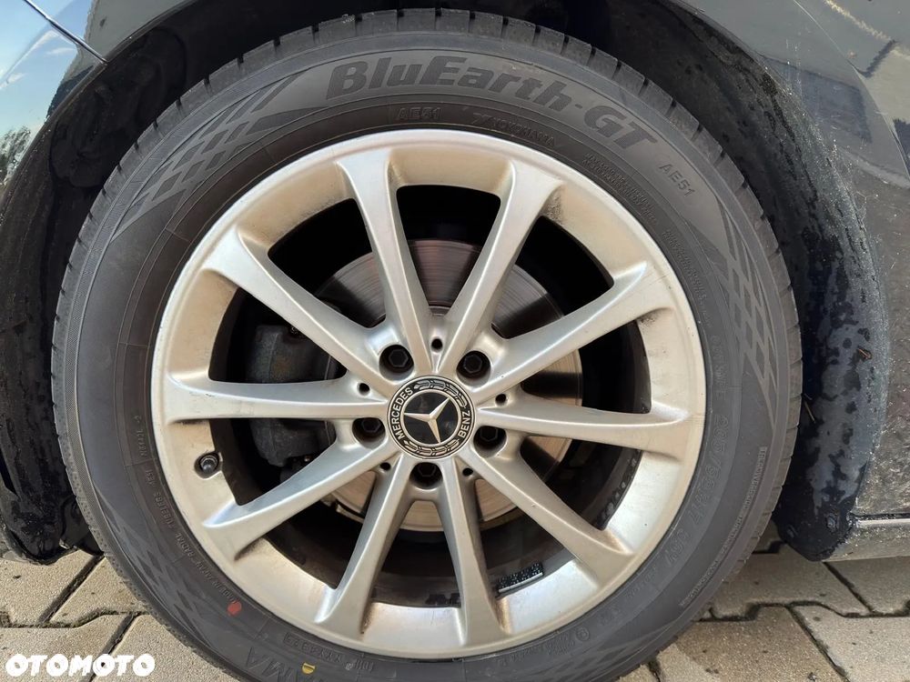 Mercedes-Benz Klasa A 180 Style 7G-DCT - 24