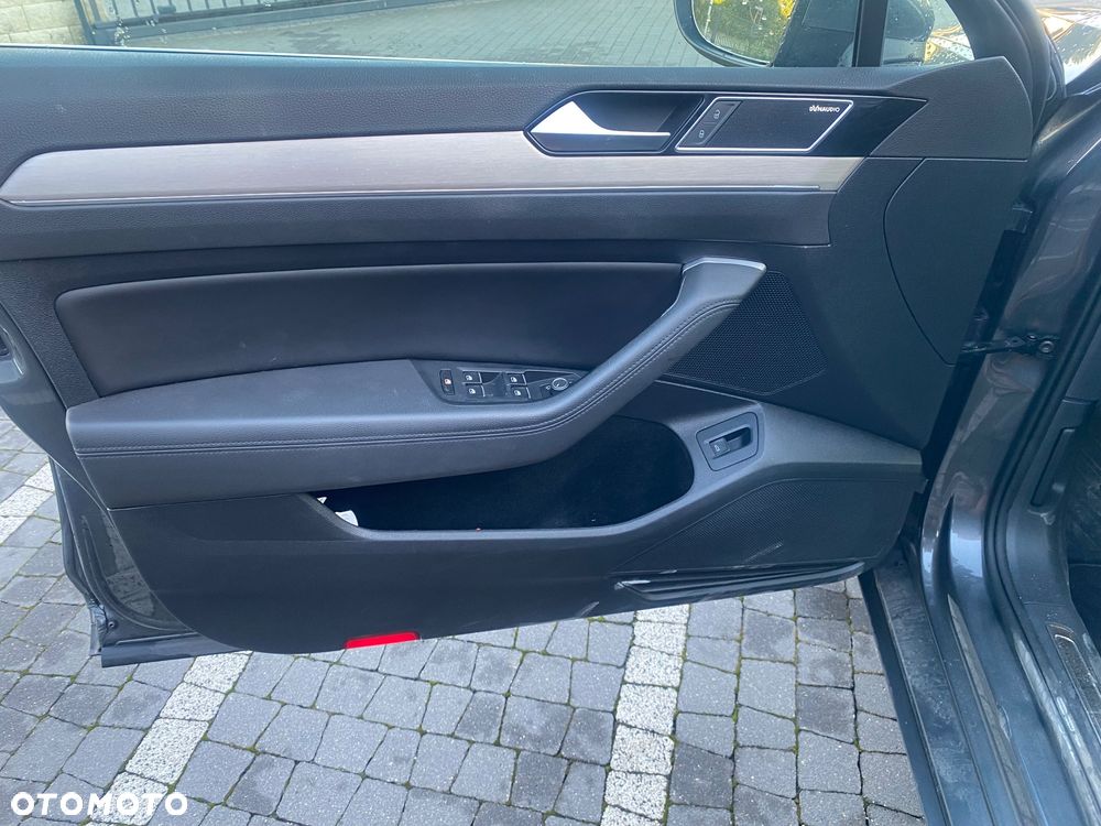Volkswagen Passat ver-2-0-tdi-4mot-elegance-dsg - 16