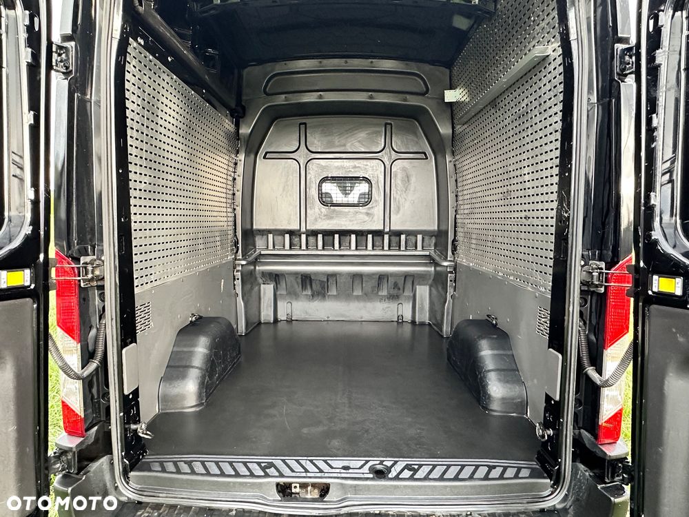 Ford Transit - 20