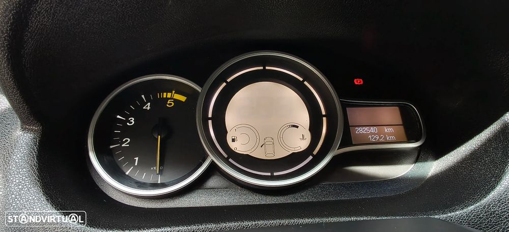 Renault Mégane 1.5 dCi Dynamique - 9