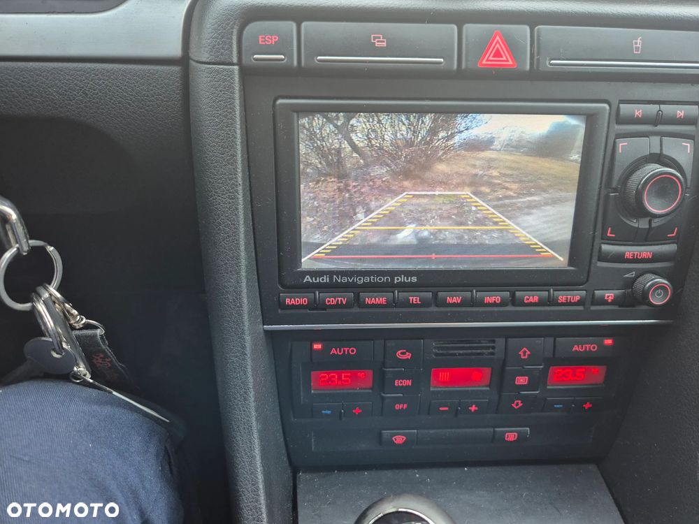 Audi A4 Avant 2.0 TDI - 15