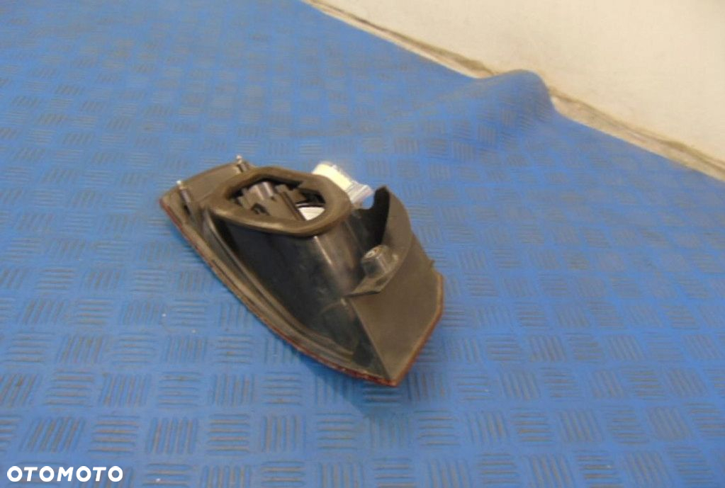 FIAT CROMA II LAMPA TYLNA PRAWA STAN WIDOCZNY NA ZDJĘCIU - 6