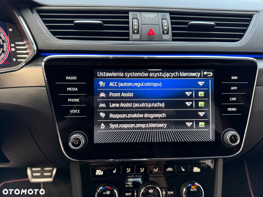 Skoda Superb 2.0 TDI SCR Sportline DSG - 29