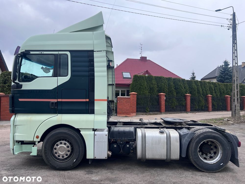 MAN TGX 18.440 / AUTOMAT RETARDER !! / OPONY: 95% / DUŻE ZBIORNIKI / 2010 ROK - 2