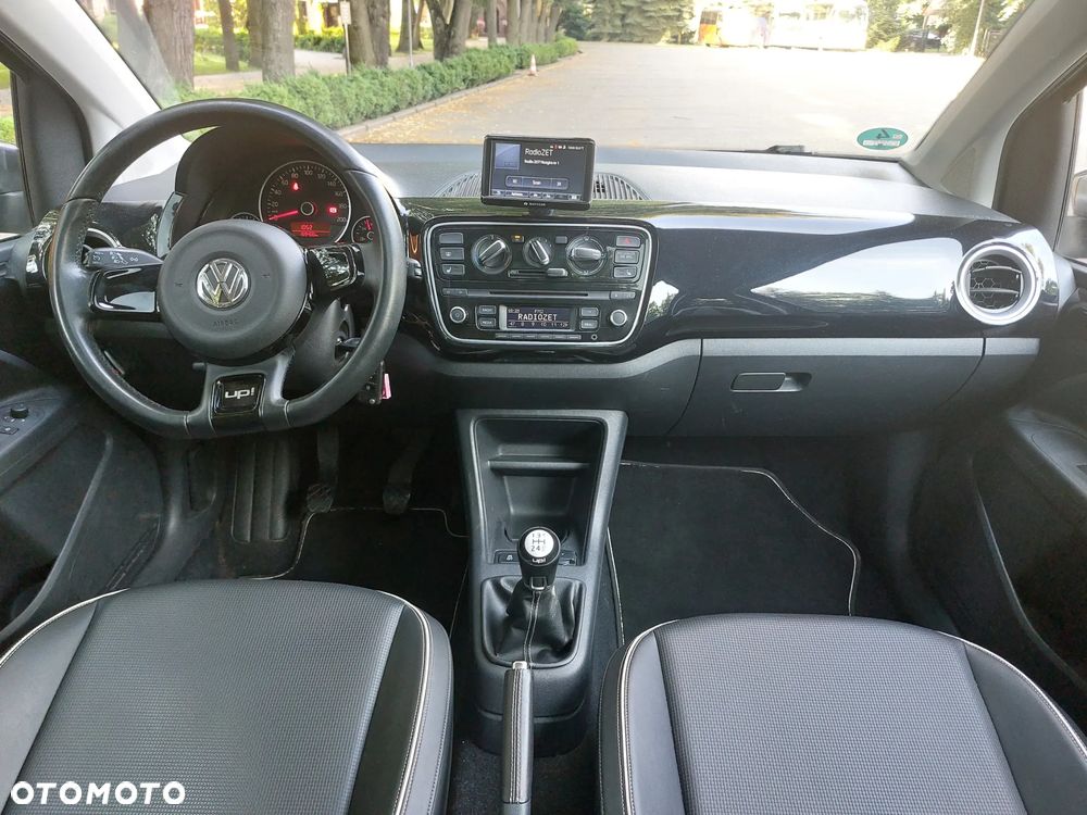 Volkswagen up! black - 7