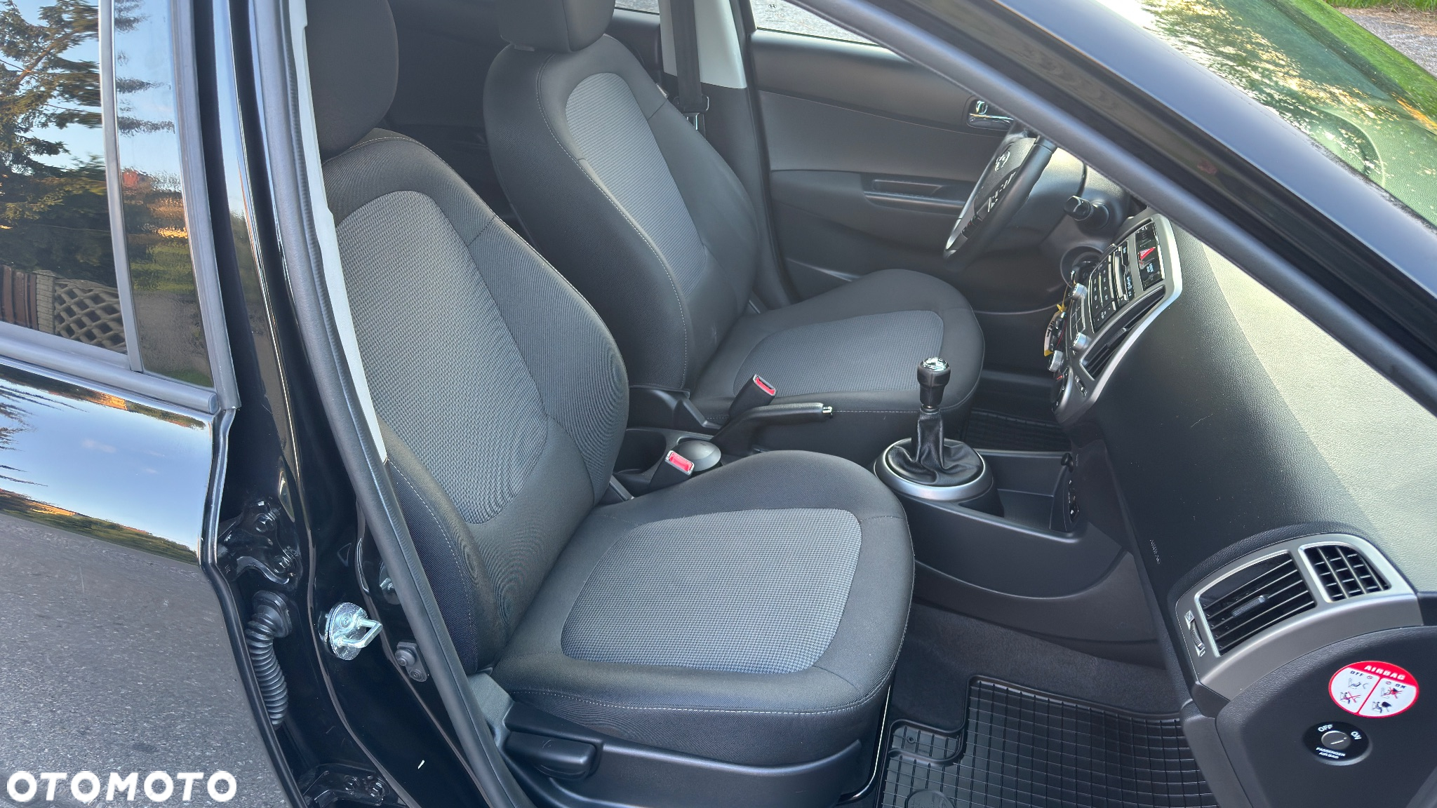 Hyundai i20 1.2 Trend - 12