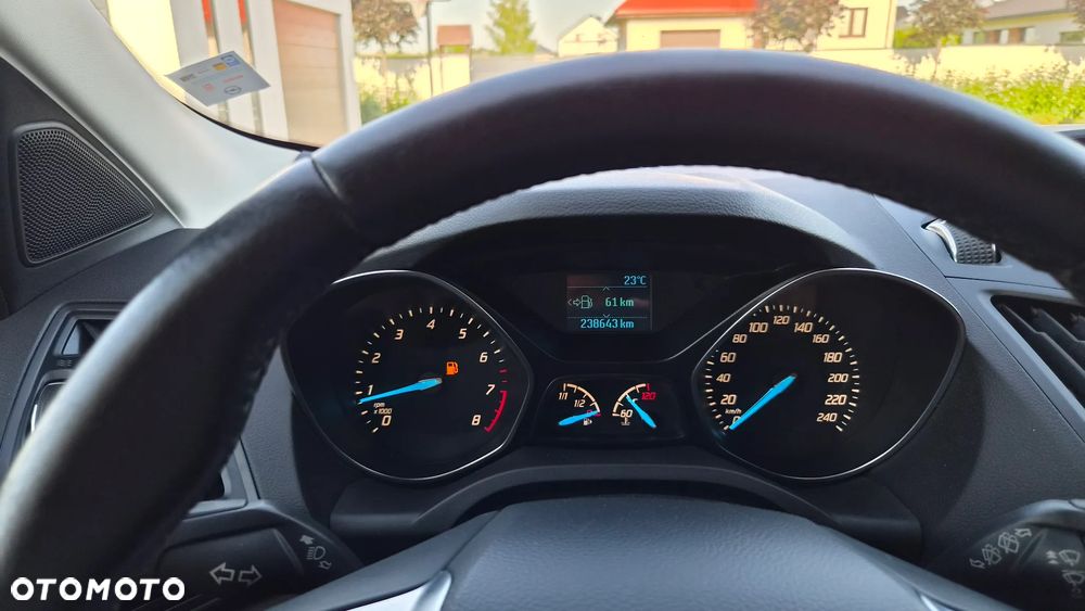 Ford Kuga 1.6 EcoBoost 2x4 Titanium - 18