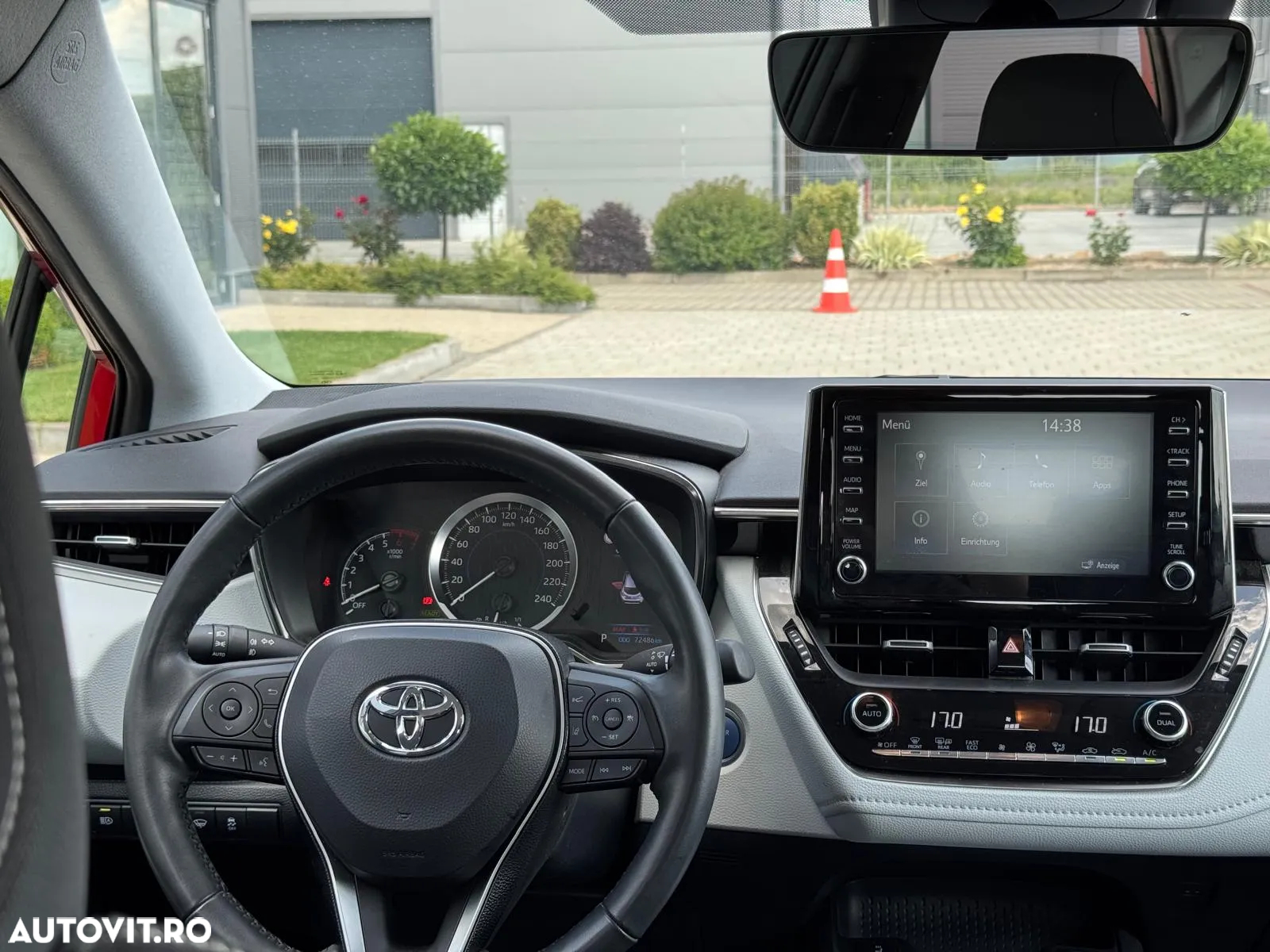 Toyota Corolla 1.8 HSD Business - 28
