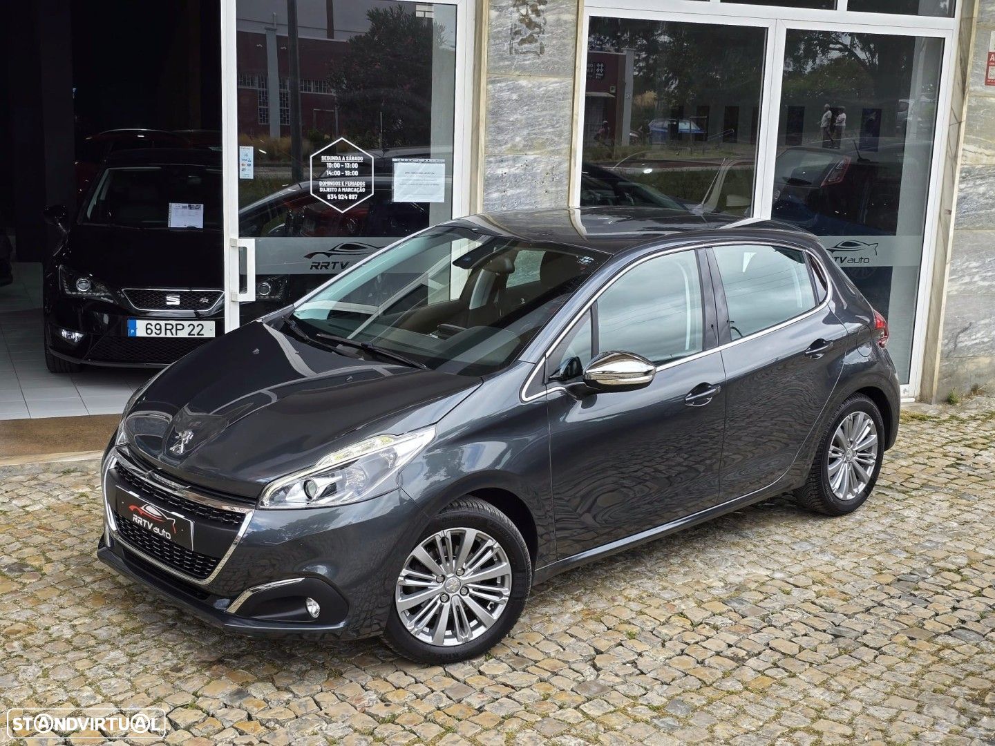 Peugeot 208 1.2 PureTech Allure EAT6 - 1