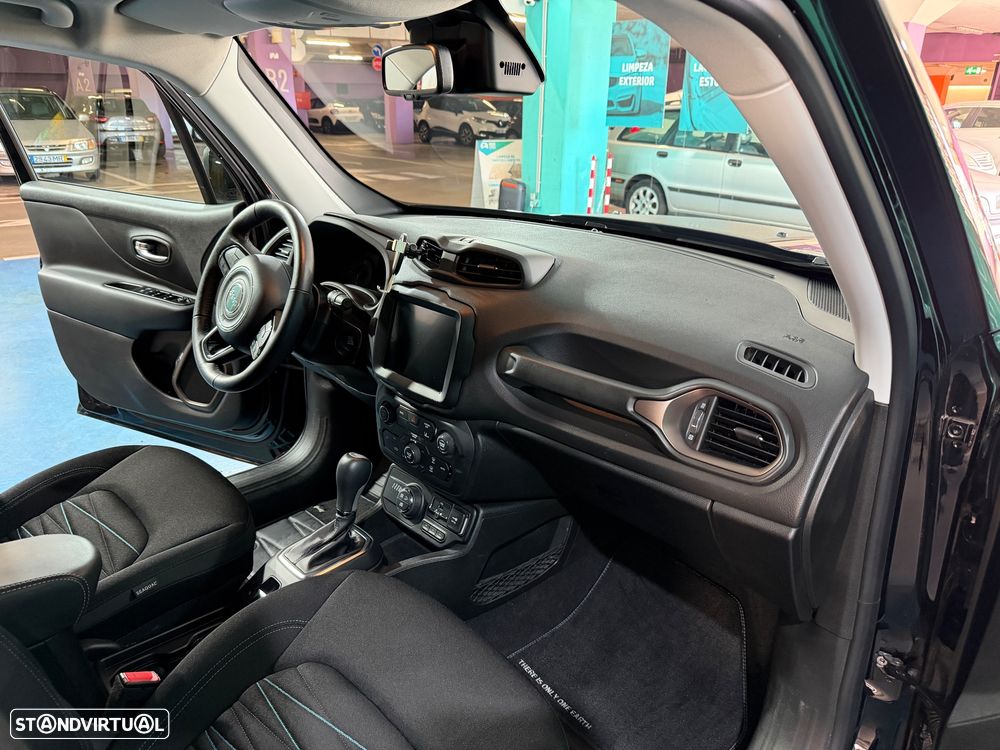 Jeep Renegade 1.3 T-GDI 4xe Auto Limited - 12