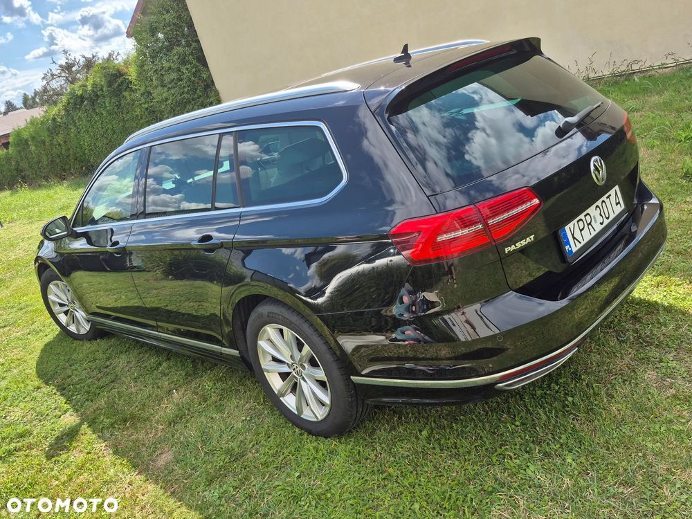Volkswagen Passat - 4