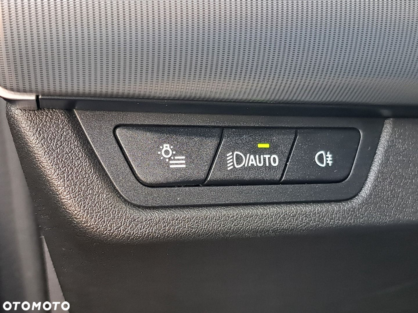 BMW X1 sDrive18i xLine - 12