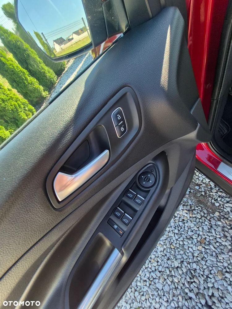 Ford Kuga - 18