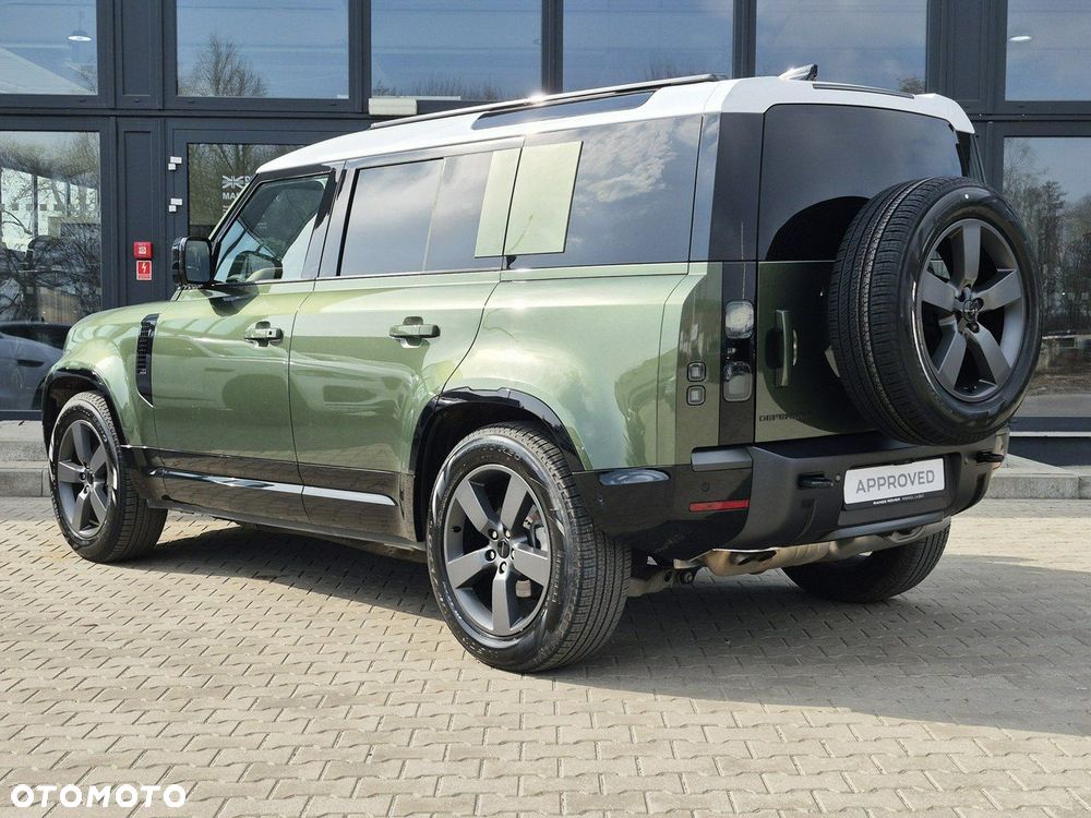 Land Rover Defender - 8