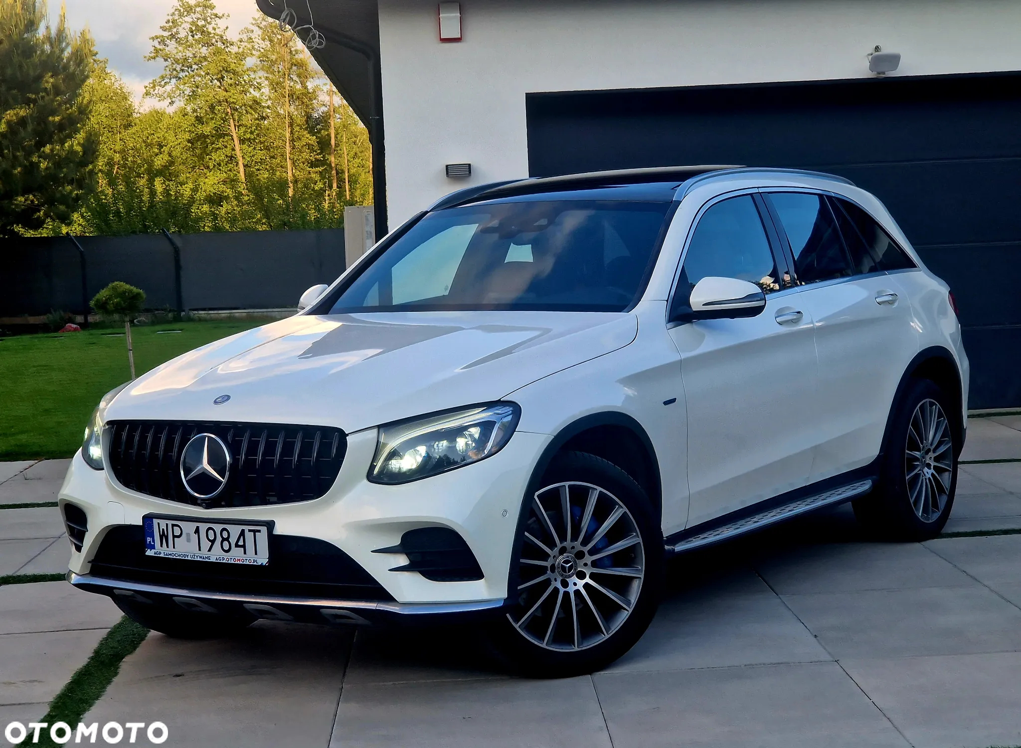 Mercedes-Benz GLC 350 e 4Matic 7G-TRONIC AMG Line - 4