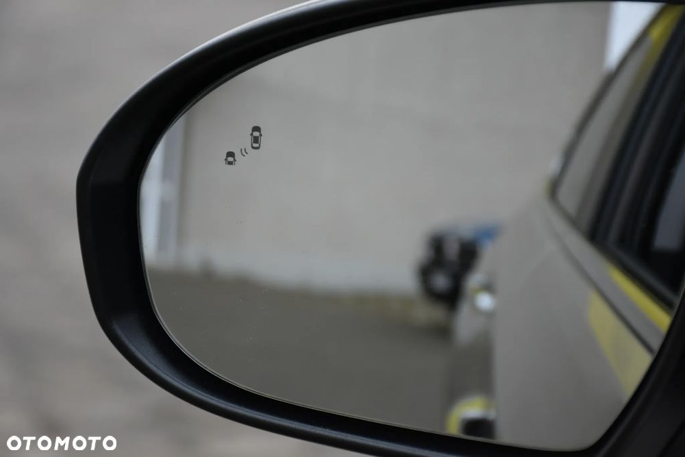 Hyundai Tucson 2.0 CRDI 4WD Automatik Premium - 25