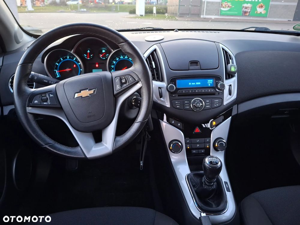 Chevrolet Cruze 1.6 LT - 7