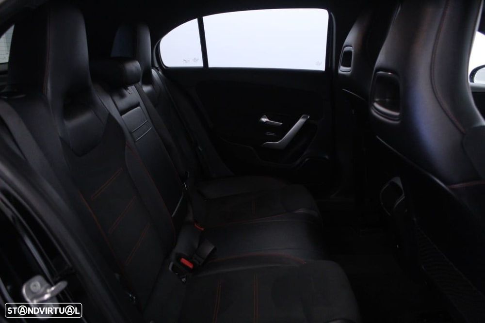 Mercedes-Benz A 250 e AMG Line - 15
