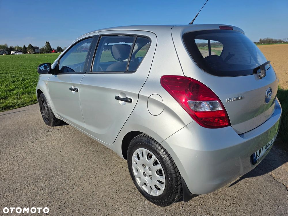 Hyundai i20 - 11