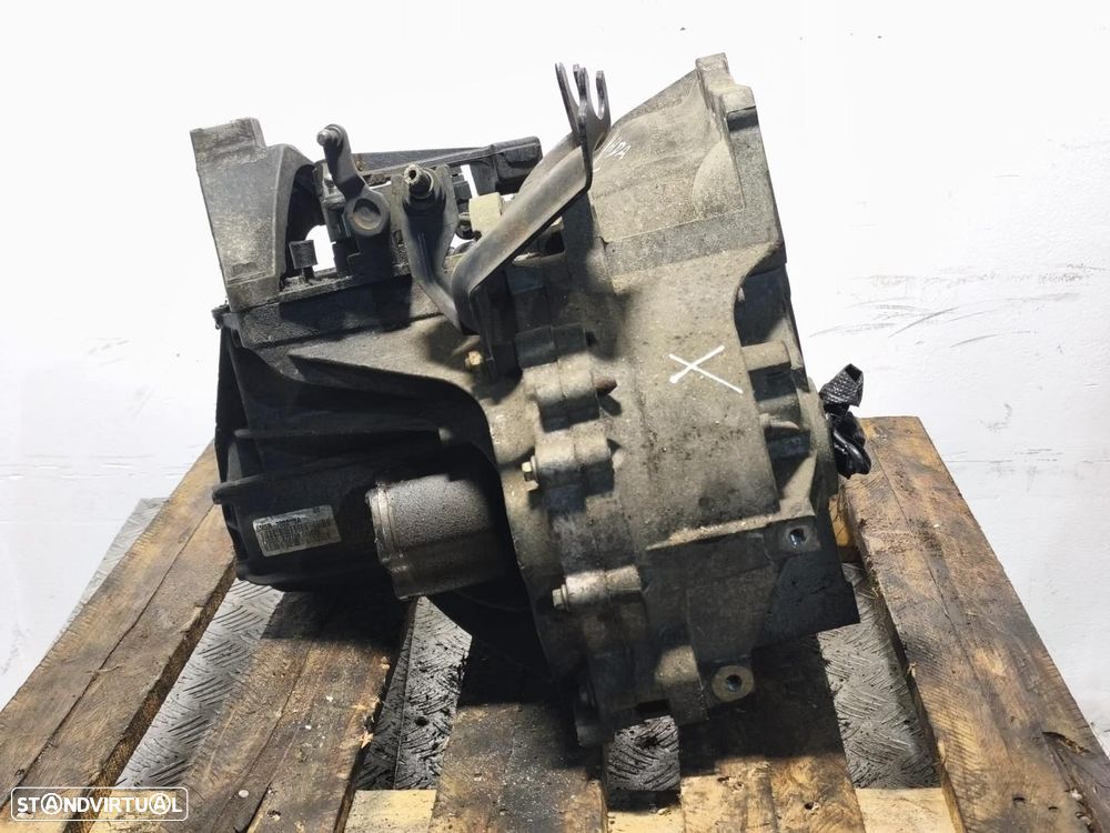 Caixa de velocidades manual FORD FOCUS II 1.6 TDCi 6M5R7002YA 3M5R7F096YF MOTOR... - 3