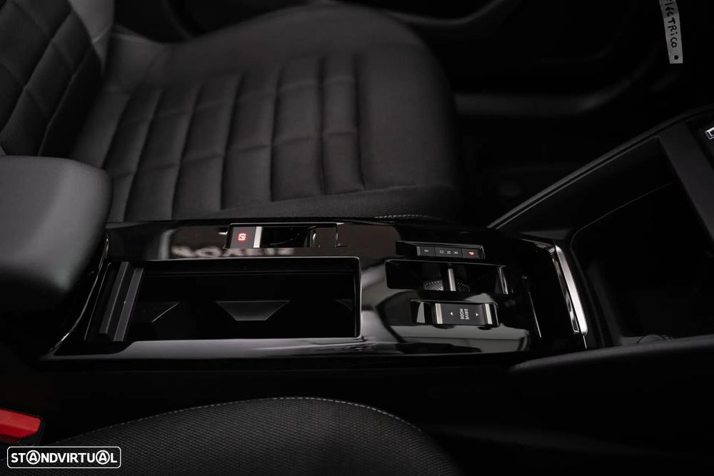 Citroën e-C4 50 kWh Autonomia Conforto Plus - 19