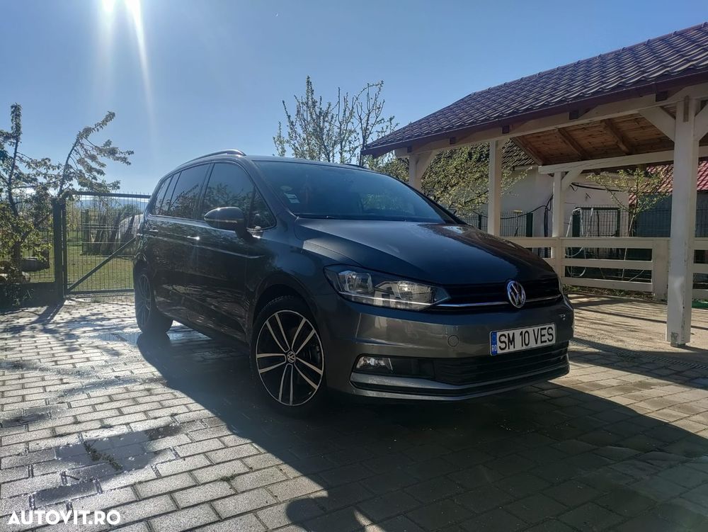 Volkswagen Touran - 9