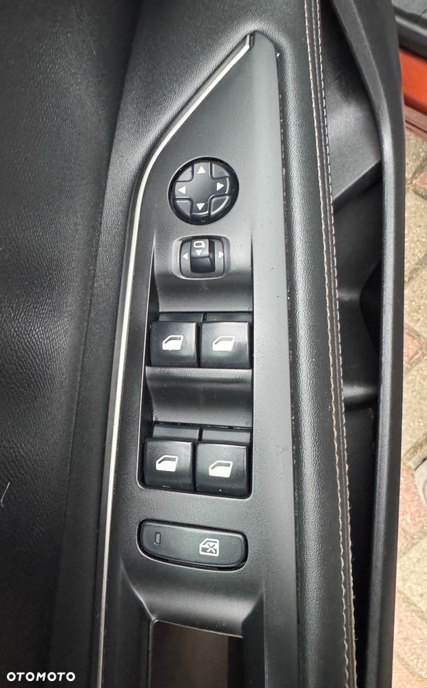 Peugeot 3008 1.5 BlueHDi GT Pack S&S EAT8 - 15