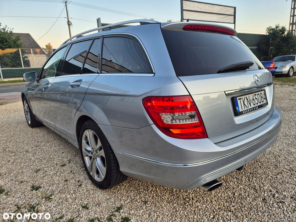 Mercedes-Benz Klasa C 220 CDI DPF (BlueEFFICIENCY) Avantgarde - 3