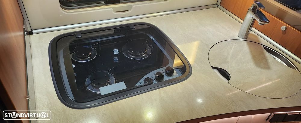 Hymer Nova - 25