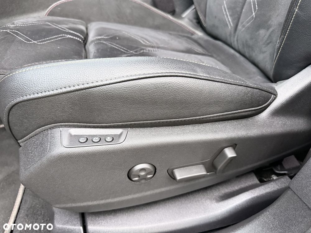 DS Automobiles DS 7 Crossback - 12