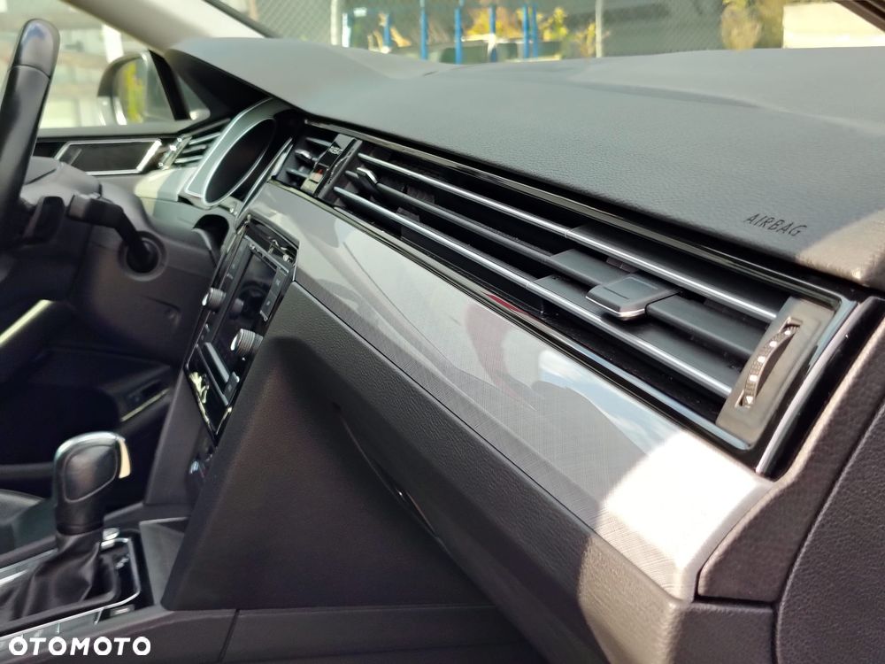 Volkswagen Passat 2.0 TSI Business DSG - 21