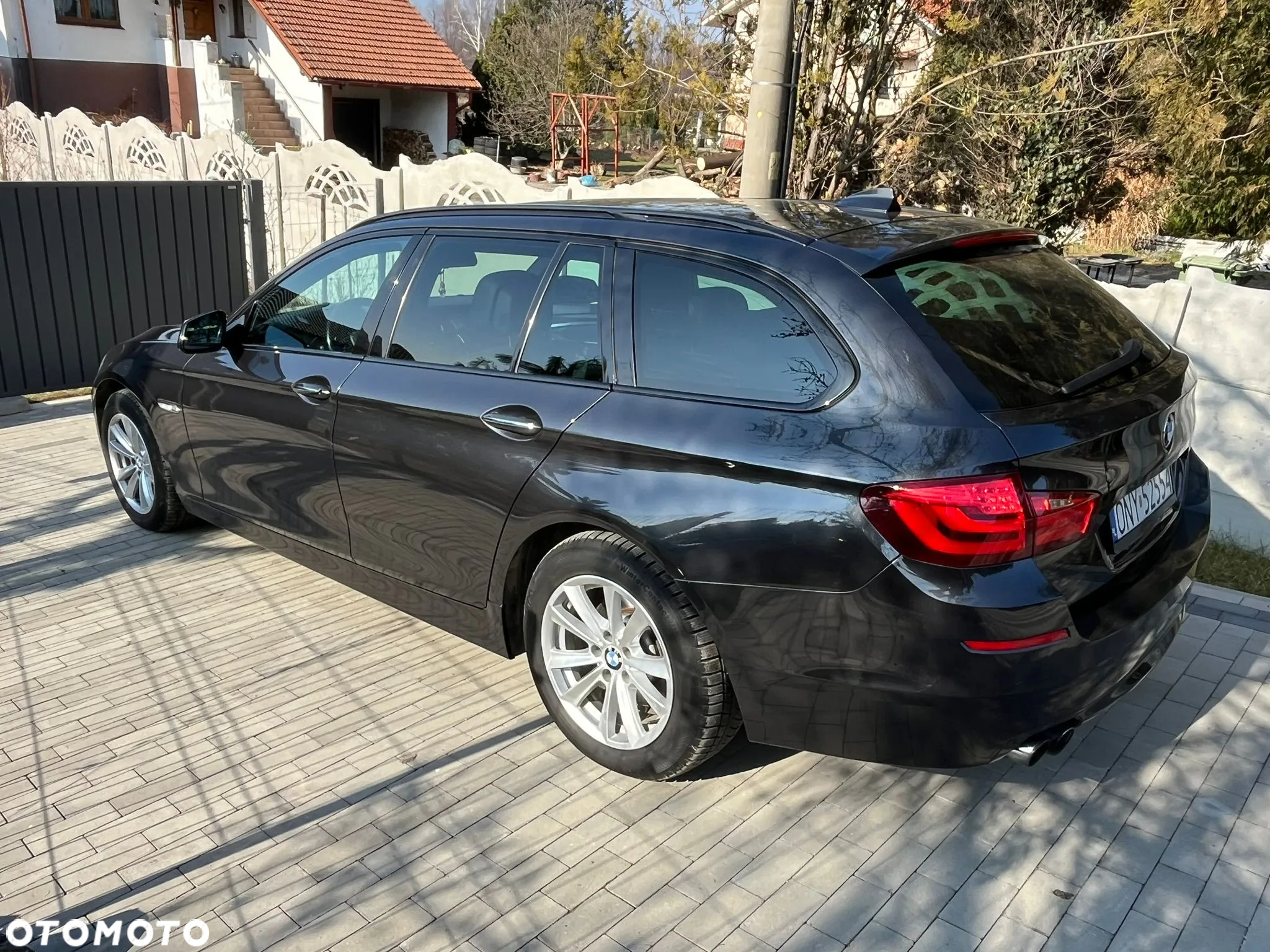 BMW Seria 5 528i xDrive - 5