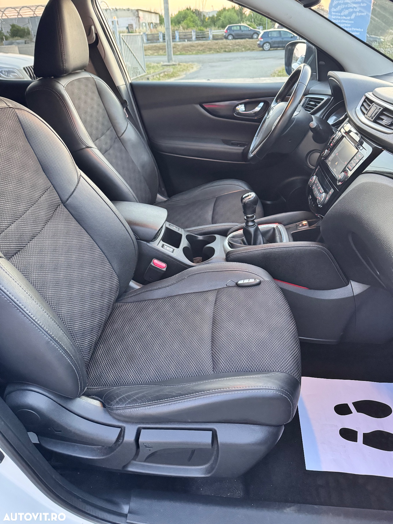Nissan Qashqai 1.6 DCI TEKNA - 12